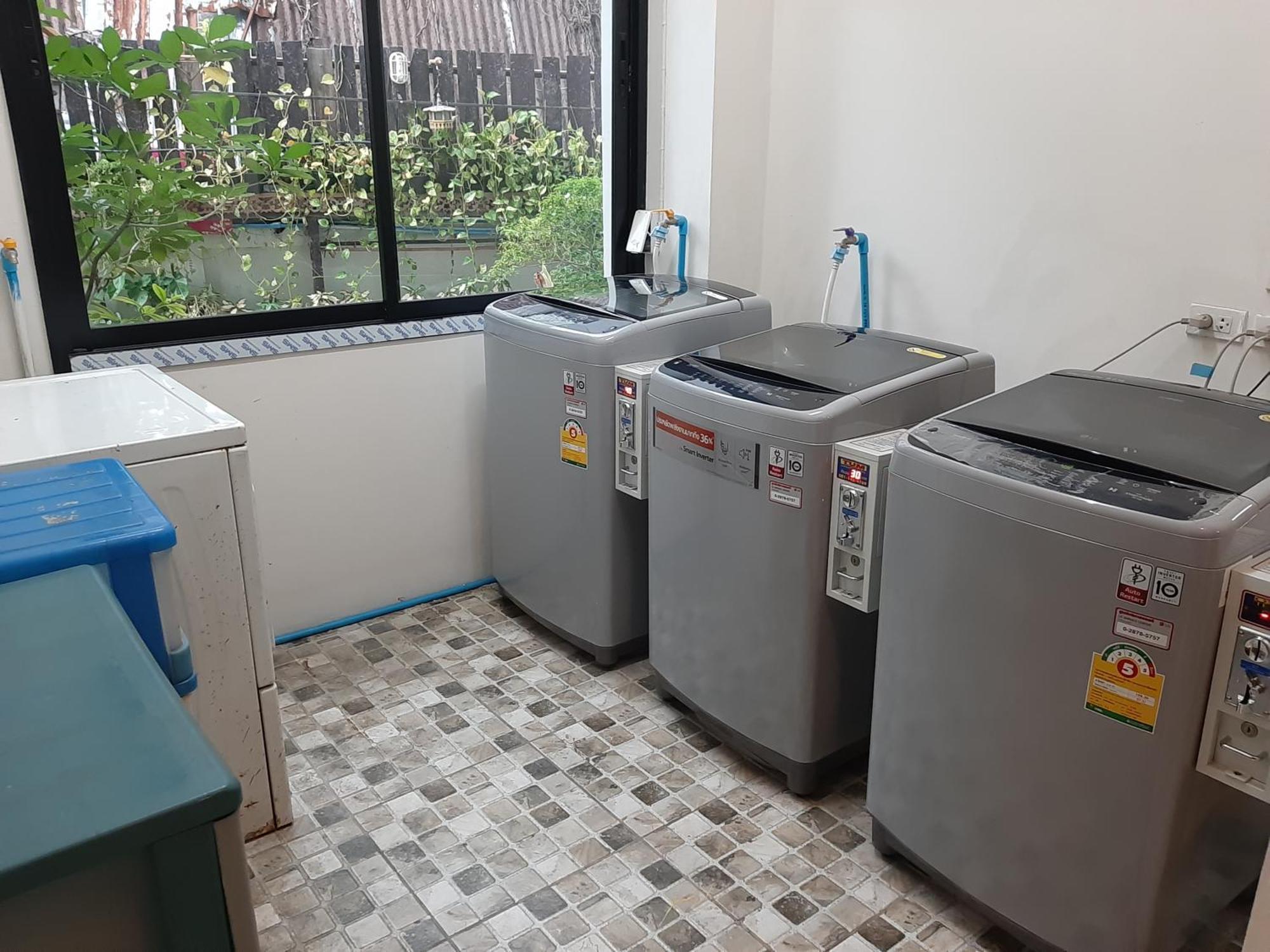 Vanlisut Hotel Ngamwongwan Nonthaburi Zewnętrze zdjęcie