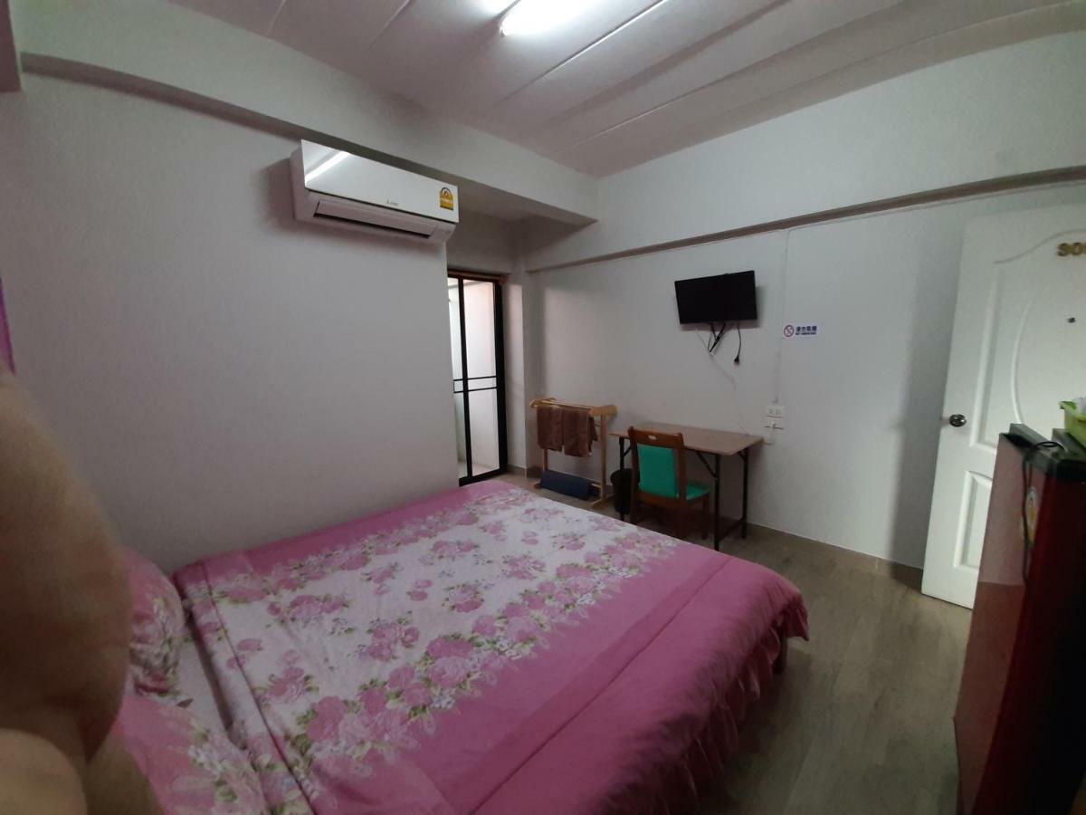Vanlisut Hotel Ngamwongwan Nonthaburi Zewnętrze zdjęcie