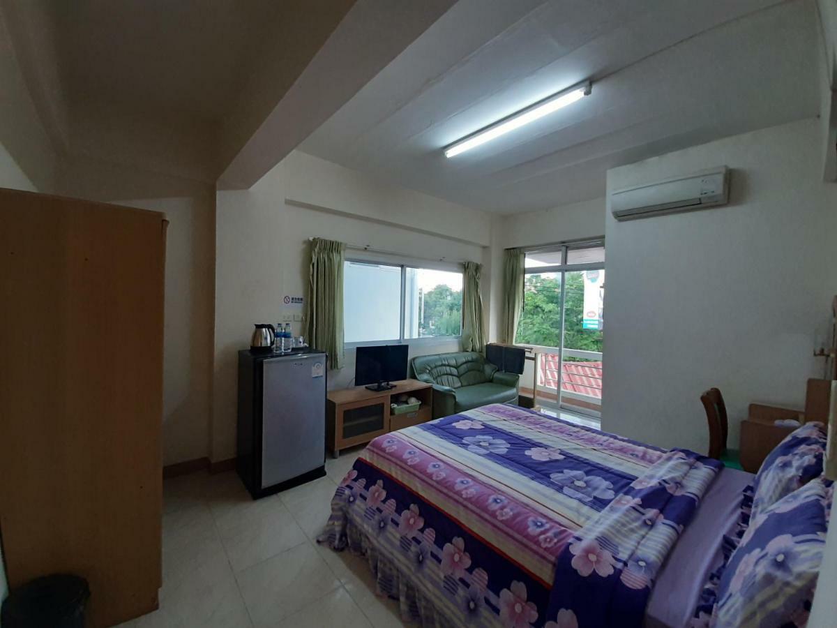 Vanlisut Hotel Ngamwongwan Nonthaburi Zewnętrze zdjęcie