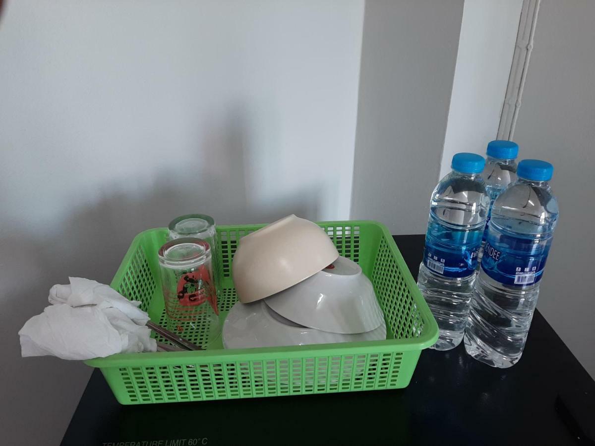Vanlisut Hotel Ngamwongwan Nonthaburi Zewnętrze zdjęcie